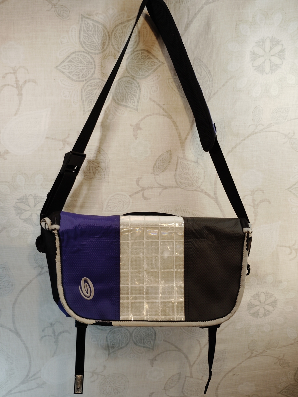 Timbuk2 Black & Purple Messenger Bag with Reflective Panel